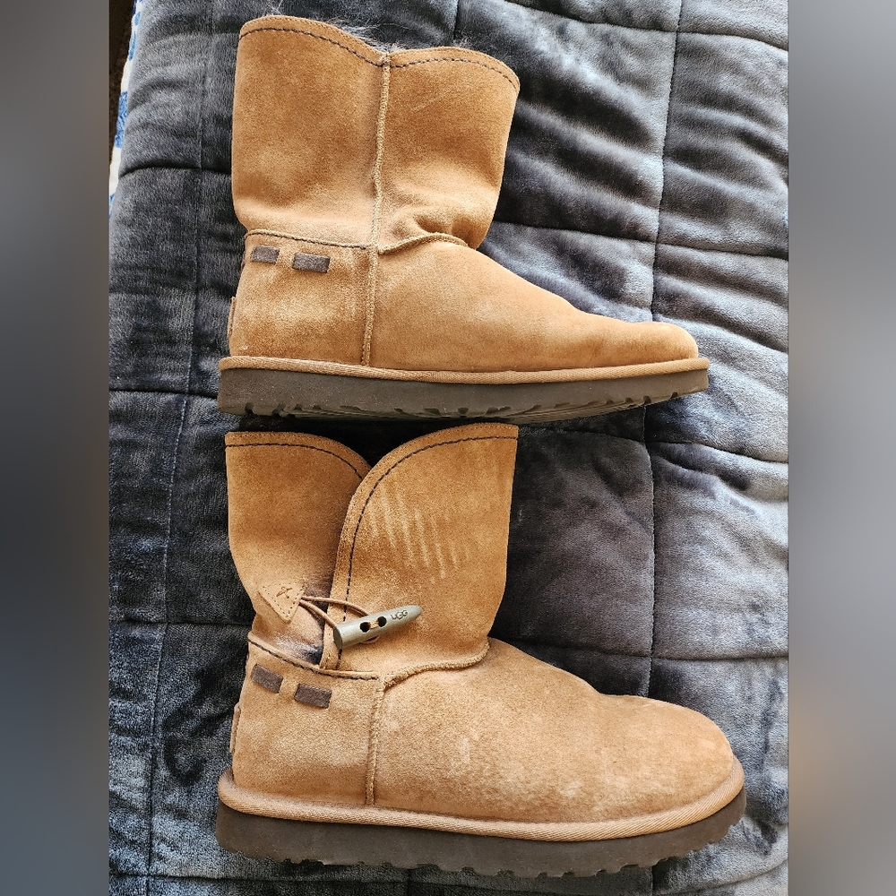 UGG Meadow Short Winter Boots